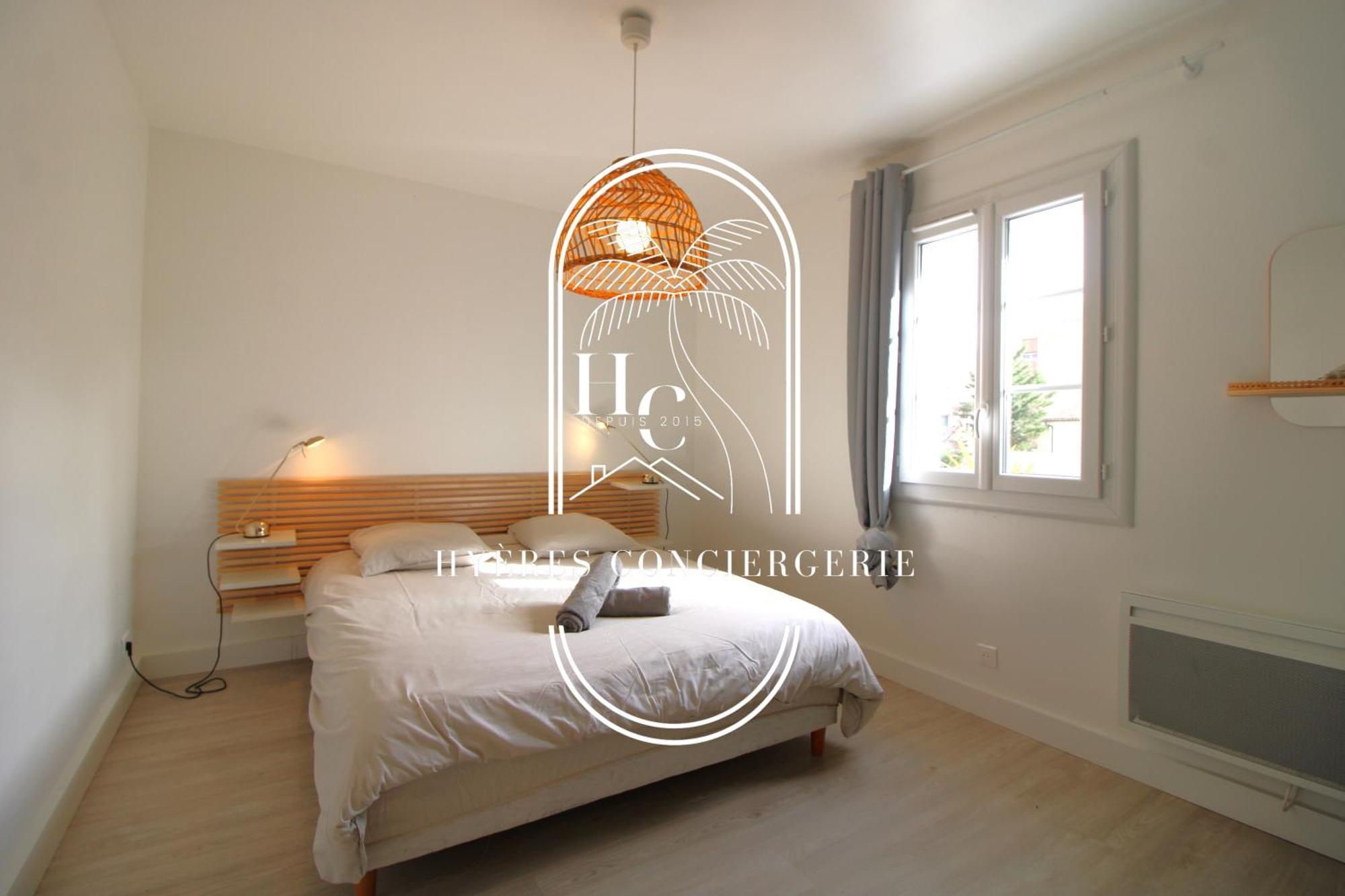 Duplex Au Coeur Du Port D'Hyeres- Plages Parking By Hc מראה חיצוני תמונה